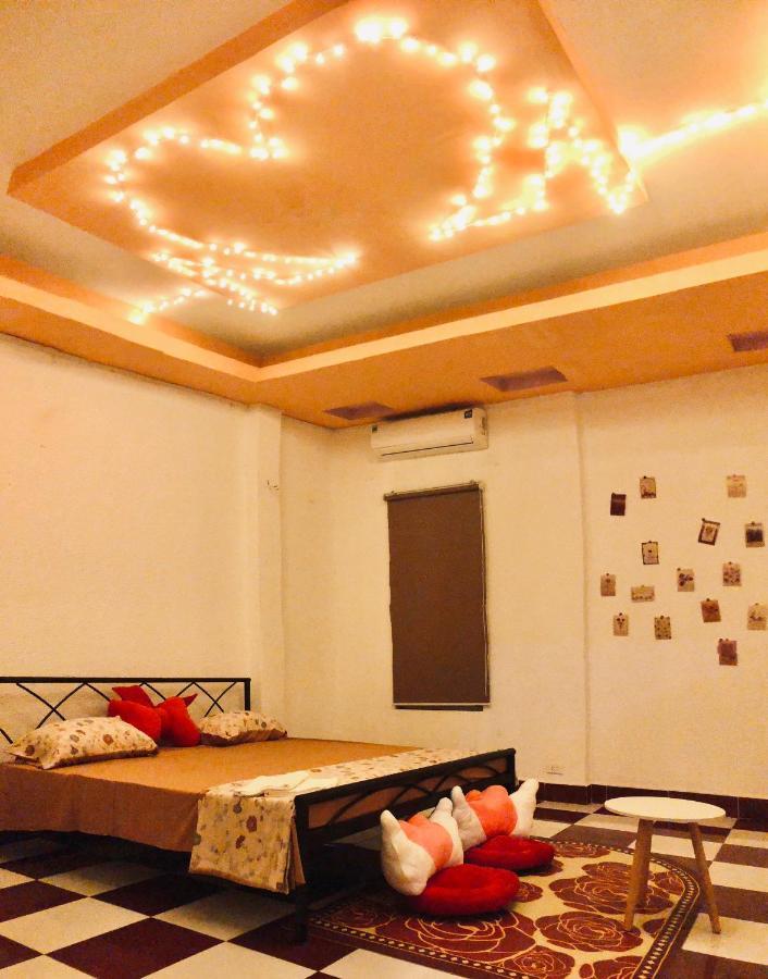 Khách sạn Dnut's House *